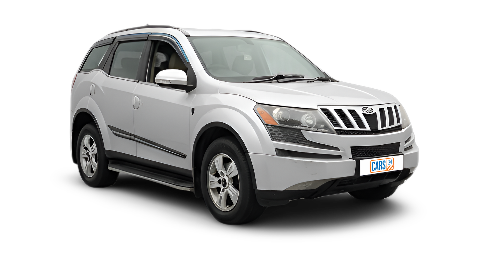 Mahindra XUV500-img